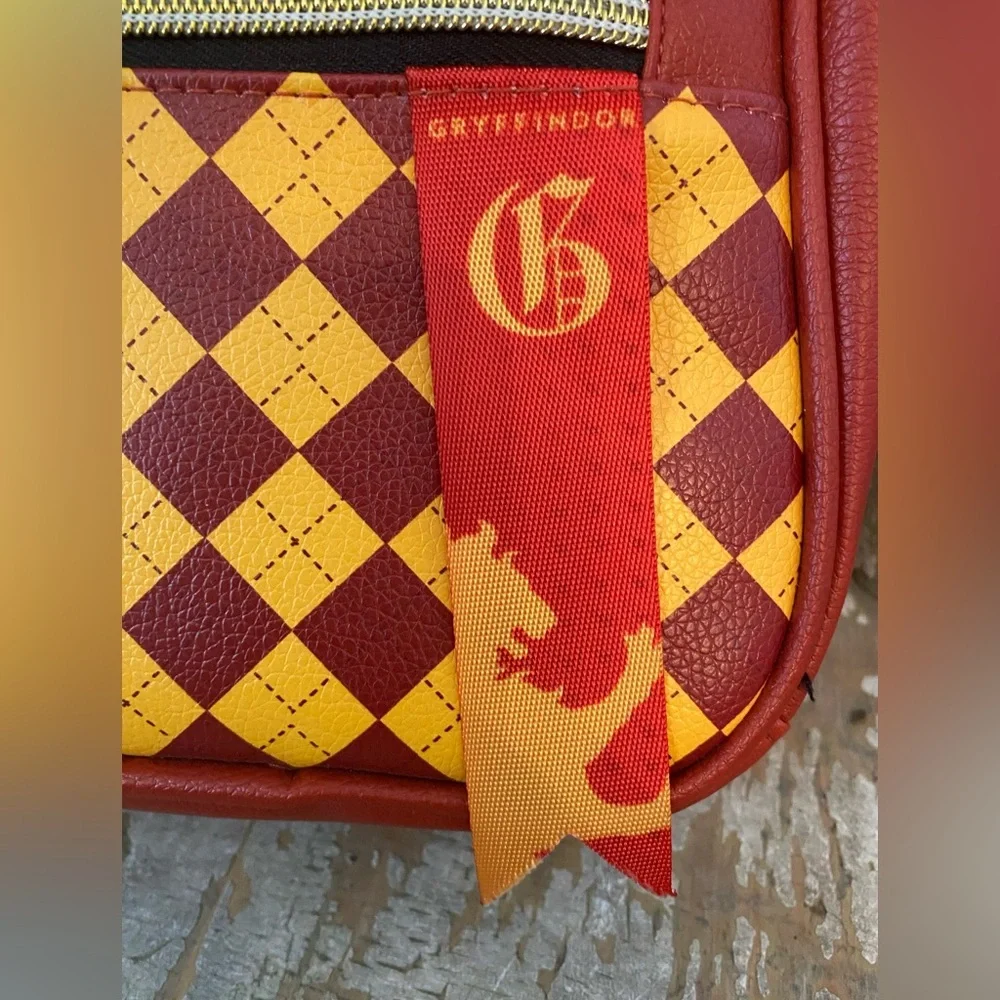 Harry Potter Gryffindor Mini Backpack Red, faux leather Mint Condition